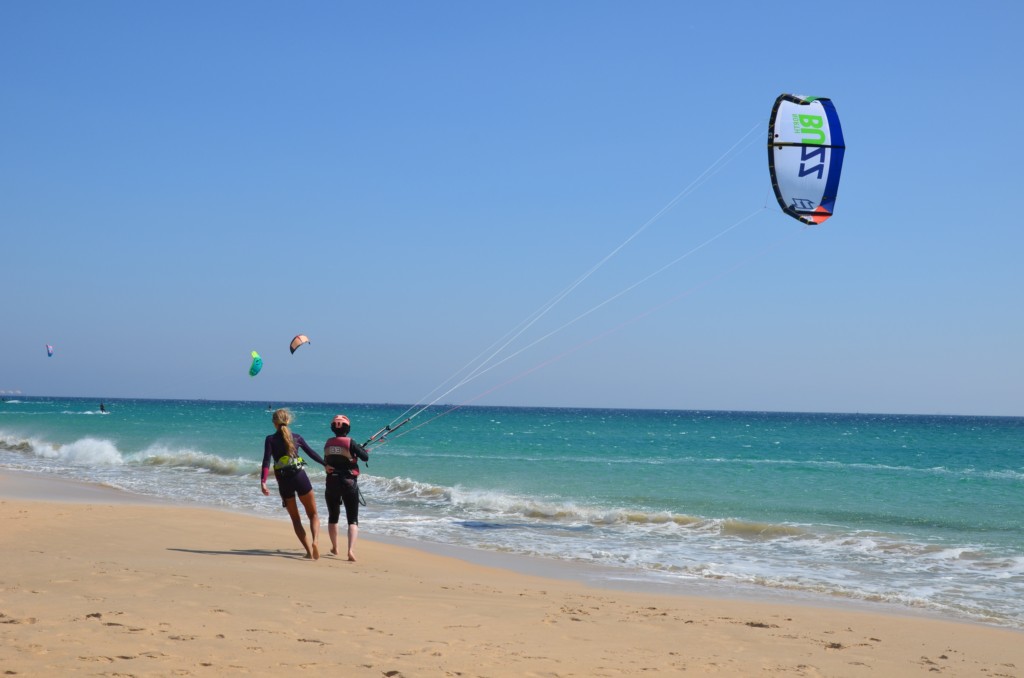 dar clase kitesurf tarifa