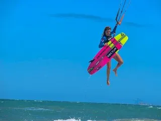 kitesurf strapless lessen tarifa